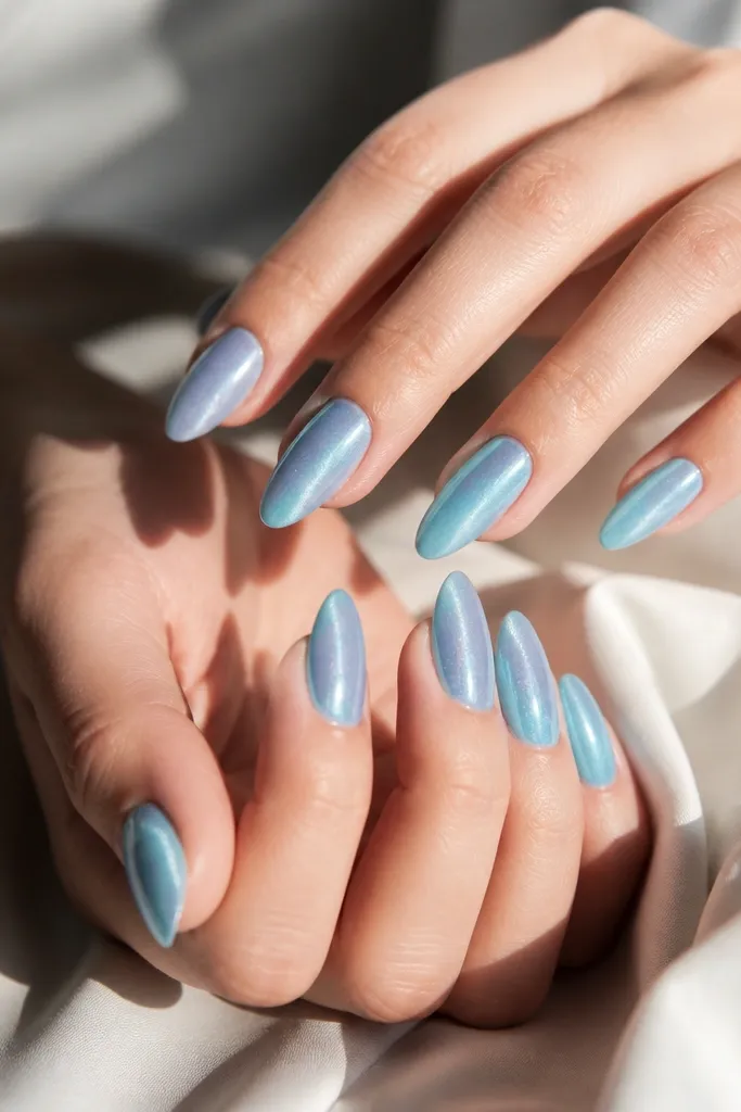 12 Sky Blue Cat Eye Nails